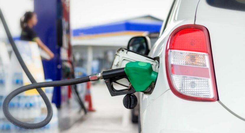 A companhia estatal anunciou uma redução de 6,1% nos preços da gasolina e 8,2% nos valores do diesel nos postos de todo o Brasil. O decreto da Petrobras já está valendo no mercado nacional a partir desta semana.