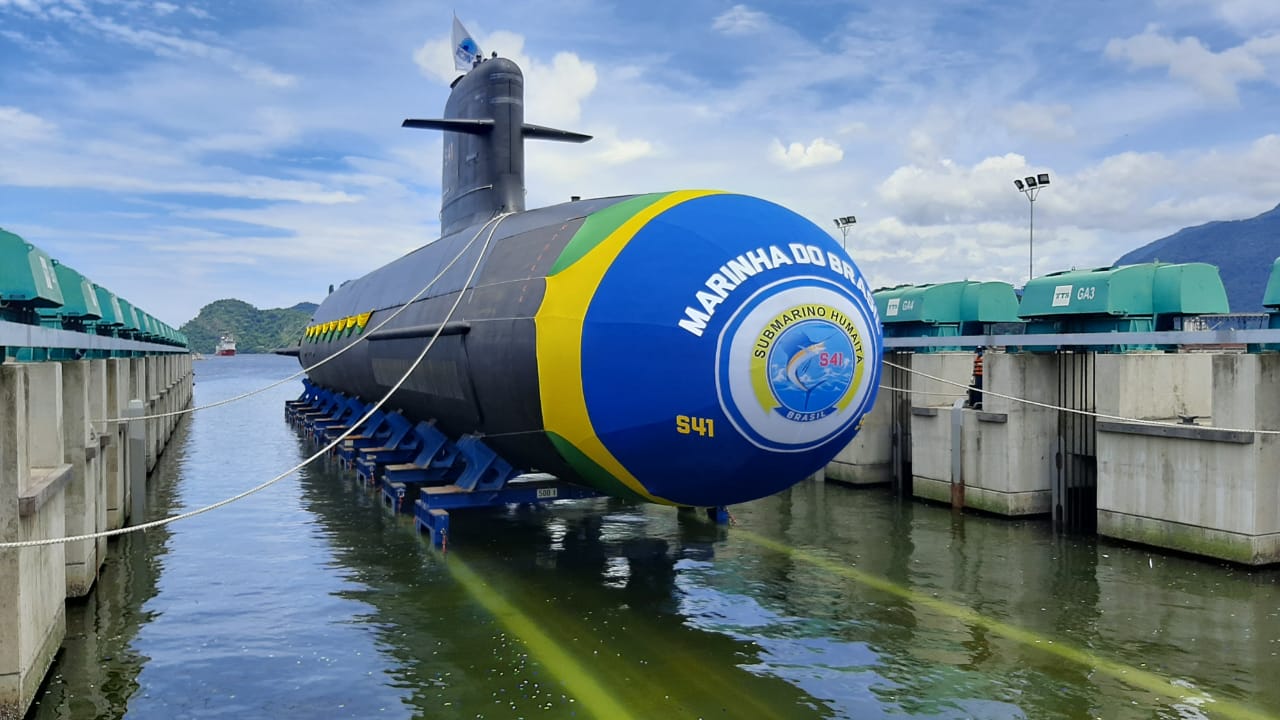 Os testes de navegação realizados pelo submarino Humaitá no sul do Rio de Janeiro trouxeram grandes avanços para a verificação dos sistemas. A etapa de testagem da propulsão no mar precede a imersão dinâmica e verifica a segurança na navegação.
