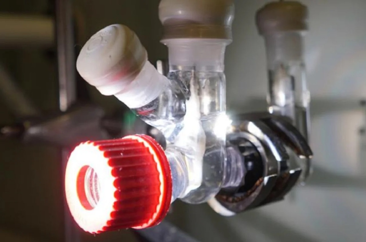 Cientistas desenvolvem reator movido a energia solar capaz de ... - CPG Click Petroleo e Gas