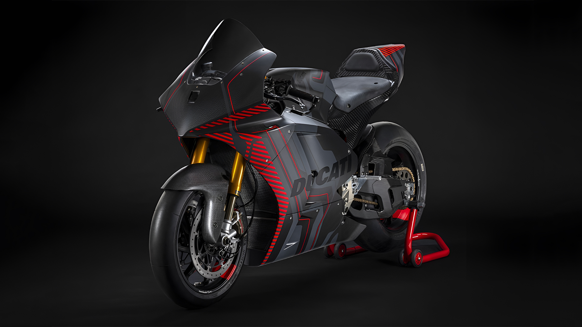 Ducati esta fabricando uma super moto eletrica esportiva capaz de atingir 275 km h com bateria de 18 kWh que pode recarregar 80 em apenas 45 minutos
