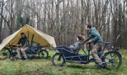 Mais cara que um CARRO novadora bicicleta elétrica se transforma em confortável barraca de camping para suas aventuras ao ar livre