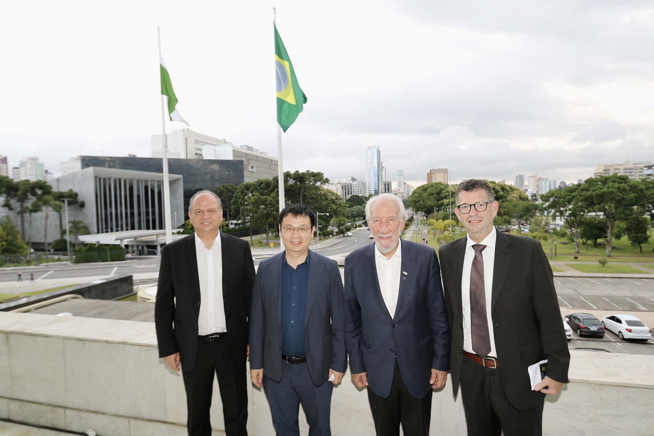 Multinacional BYD planeja construir nova fabrica de veiculos eletricos no Parana