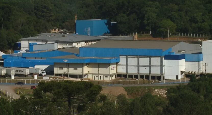 Nova fábrica da JBS promete gerar 900 empregos em município do Rio grande do Sul