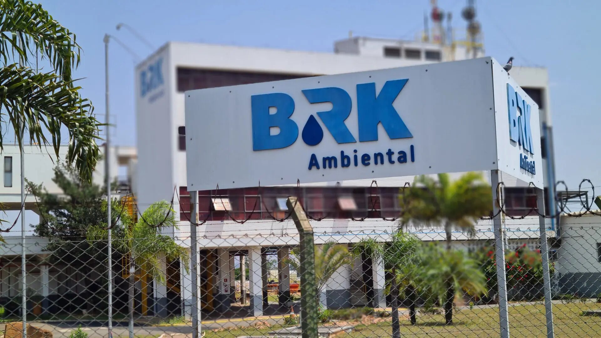 A BRK Ambiental já abriu mais de 600 vagas de emprego em Alagoas. E agora, pretende abrir 130 novos postos de trabalho para profissionais de nível fundamental, médio, técnico e superior.