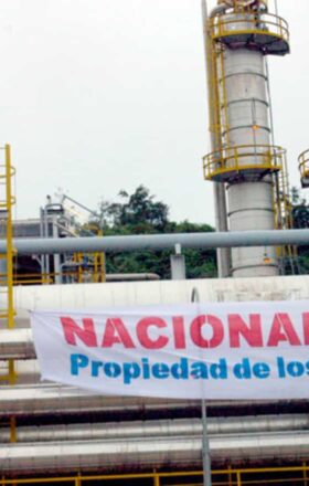 Especialistas afirmam que há grandes chances de o gás boliviano deixar de ser um produto de exportação devido à falta de investimento na área. O Brasil, que importa o combustível, seria fortemente afetado, por isso a Petrobras já está em busca de uma possível solução antes que o cenário se concretize.