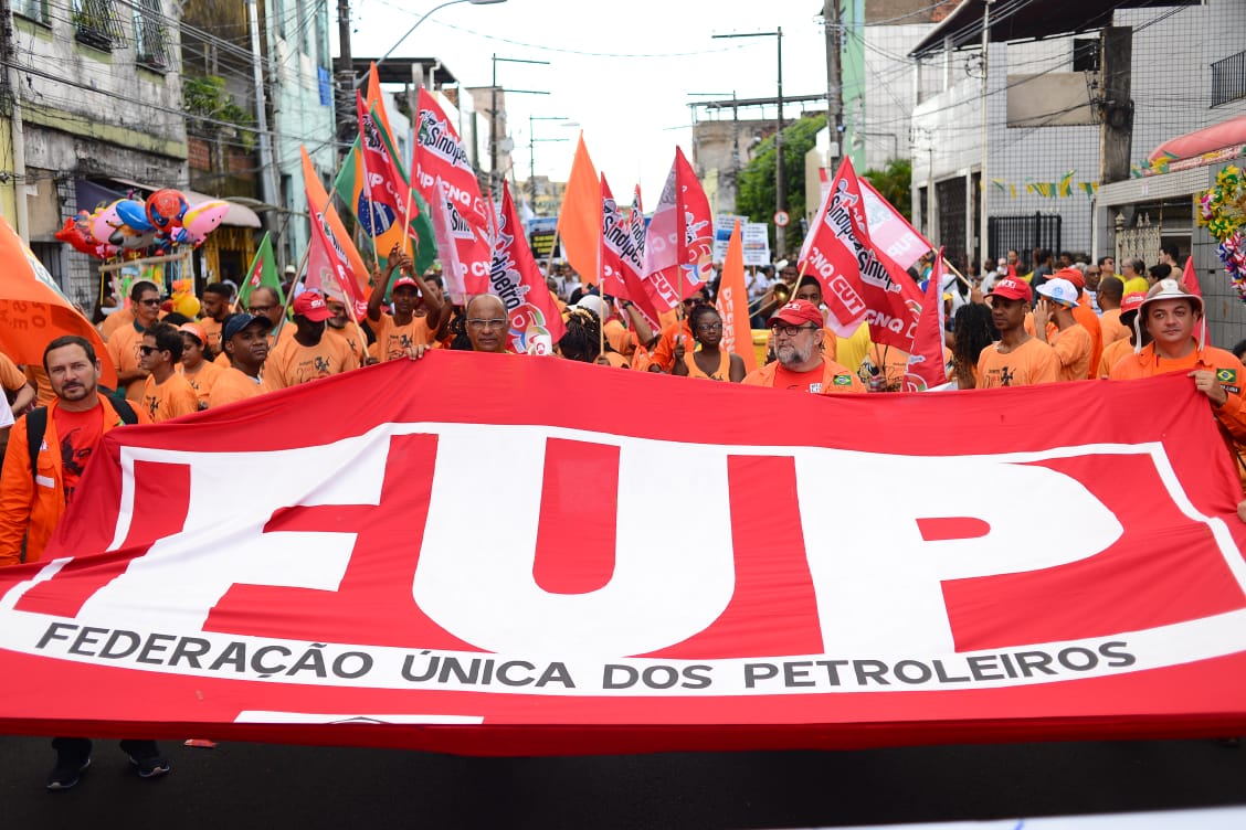 Com foco em alinhar-se com as diretrizes do novo governo, FUP pressiona a Petrobras para suspender venda de ativos e que o programa de desinvestimentos seja reavaliado