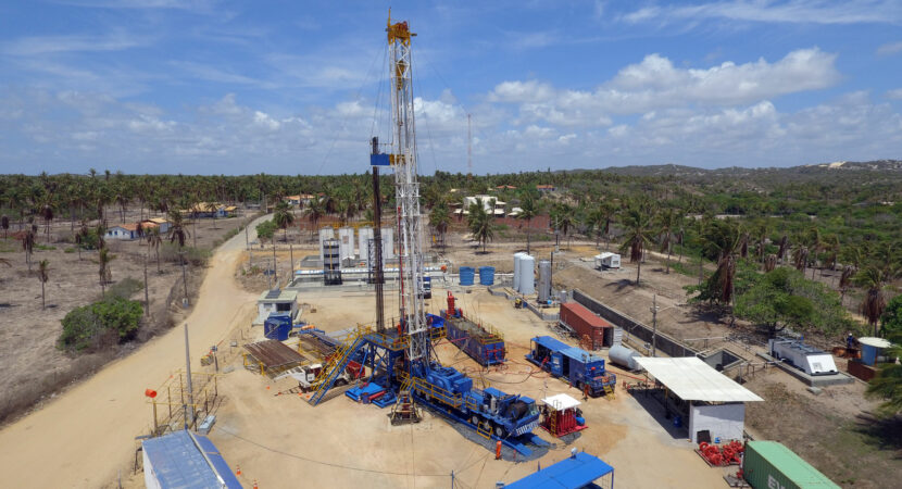 A companhia pretende investir ainda mais na exploração de campos de petróleo e gás natural no Brasil pelos próximos anos. A aquisição da Maha Energy é mais uma das iniciativas da PetroReconcavo para garantir seus objetivos futuros.
