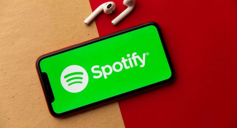 Spotify realiza demissões em massa e medida interfere na economia, com ações do gigante subindo no pré mercado e custará mais de US$ 35 milhões para a big tech