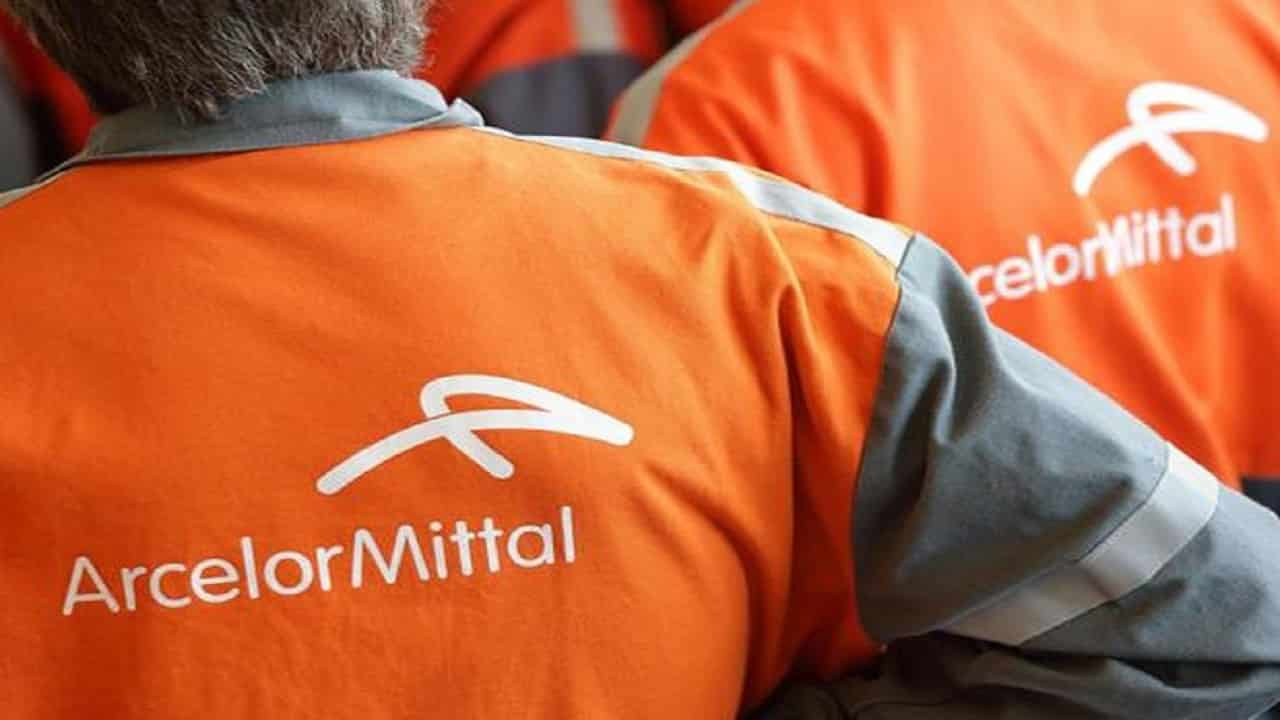 ArcelorMittal divulga novas vagas de emprego para candidatos com e sem experiência em diferentes estados brasileiros