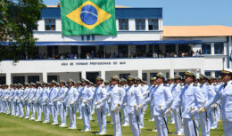Marinha do Brasil abre concurso de nível médio para ingresso na Escola Naval com salário inicial de R$ 1.574,12 com inscrições pela internet até dia 26 de março de 2023