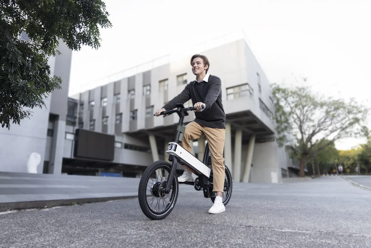 Acer lança bicicleta elétrica inteligente equipada com IA para oferecer uma experiência de pedalada mais avançada