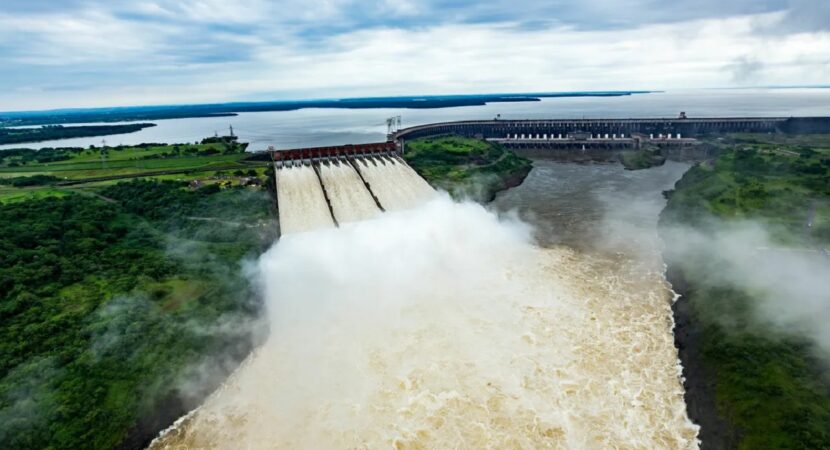 New director of Itaipu announces increase in the plant's energy tariff, resulting in higher costs in the electricity bill of Brazilian consumers