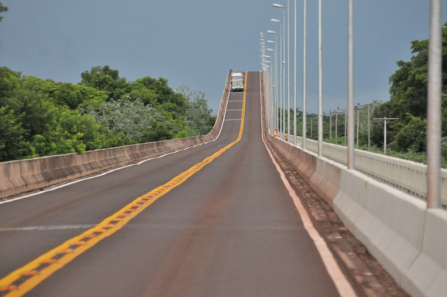 Ponte sobre o Rio Paraguai