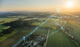 Siemens leva inovações para sistemas de telecomunicações do setor elétrico para a UTCAL Summit 2023. Divulgação Siemens
