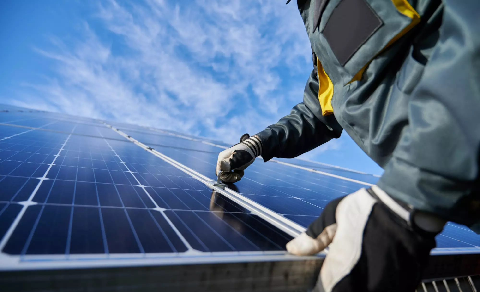 O projeto das empresas visa levar energia solar a todas as obras da Mozak já no ano de 2023, impulsionando o compromisso ambiental. A Genial Solar utilizará suas usinas para contribuir com uma energia limpa no setor da construção civil.