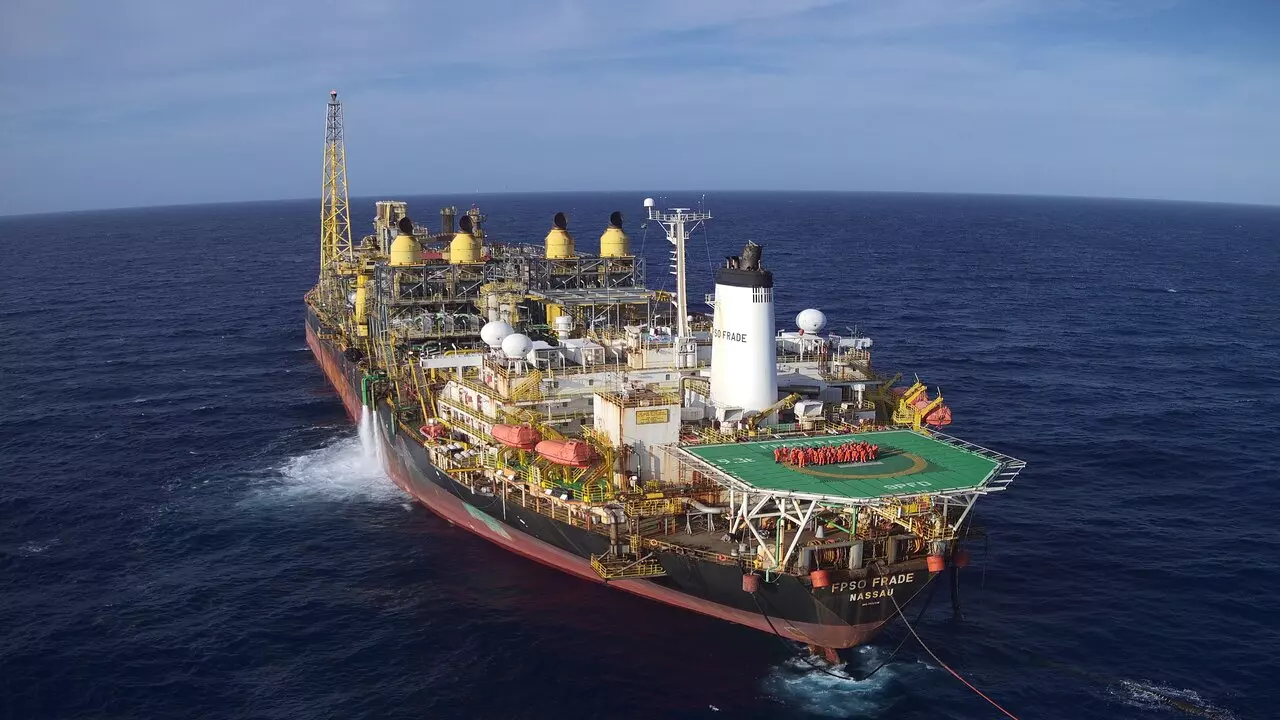 Com a produção de 8 mil barris de petróleo por dia no poço MUP5, a companhia expandiu a capacidade do Campo de Frade em 25%. A PRIO vem investindo pesado na campanha de exploração da área offshore da Bacia de Campos nos últimos meses.