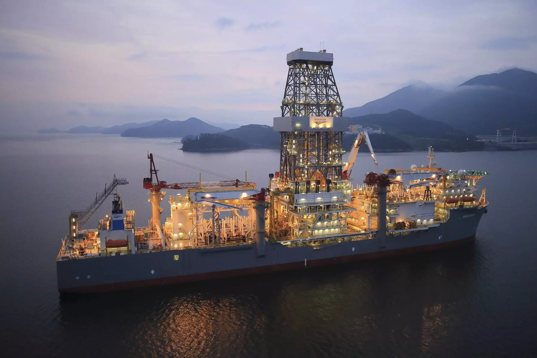 A empresa de perfuração offshore está com três novos contratos para o afretamento de seus navios-sonda no ramo de óleo e gás. Entre os acordos da Valaris, estão um com a estatal Petrobras, no valor de US$ 500 milhões, e um com a TotalEnergies.