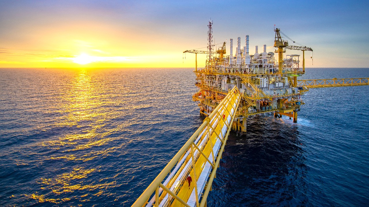 Exploração offshore de petróleo e gás natural