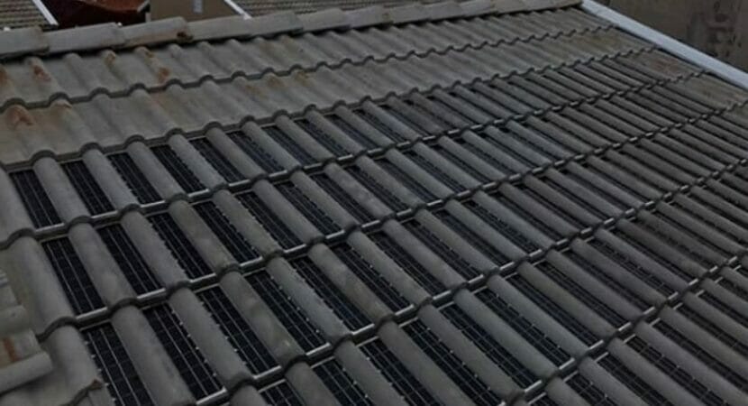 Eternit inova com lançamento de novas telhas fotovoltaicas onduladas para geração de energia solar