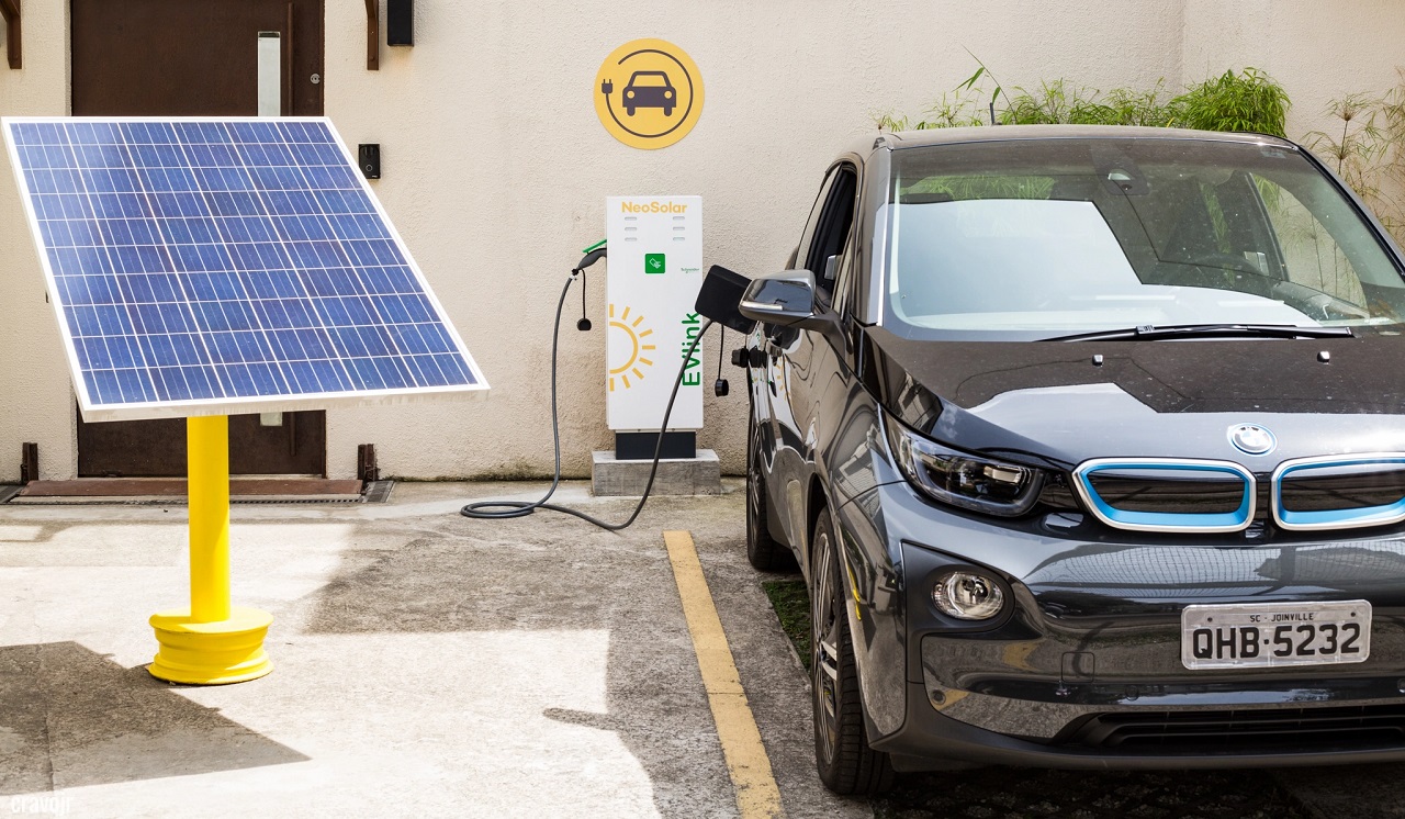 energia solar e carros elétricos