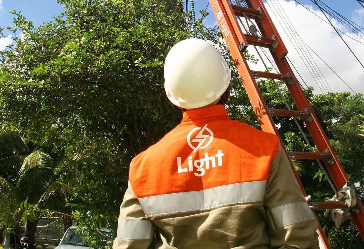 A empresa entrou com a ação para a recuperação judicial no estado do Rio de Janeiro. A Light também reconheceu às dívidas em meio à mais um momento difícil no mercado de energia.