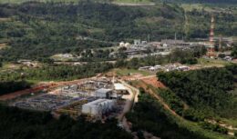 Petrobras has resumed production at four facilities at Polo Bahia Terra, after being forced to stop production in December 2022. The company claims to continue working to meet the conditions established by the ANP.