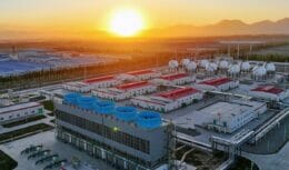 Empresa do Grupo Sinopec inicia obras da maior usina de hidrogênio verde do mundo, na China 