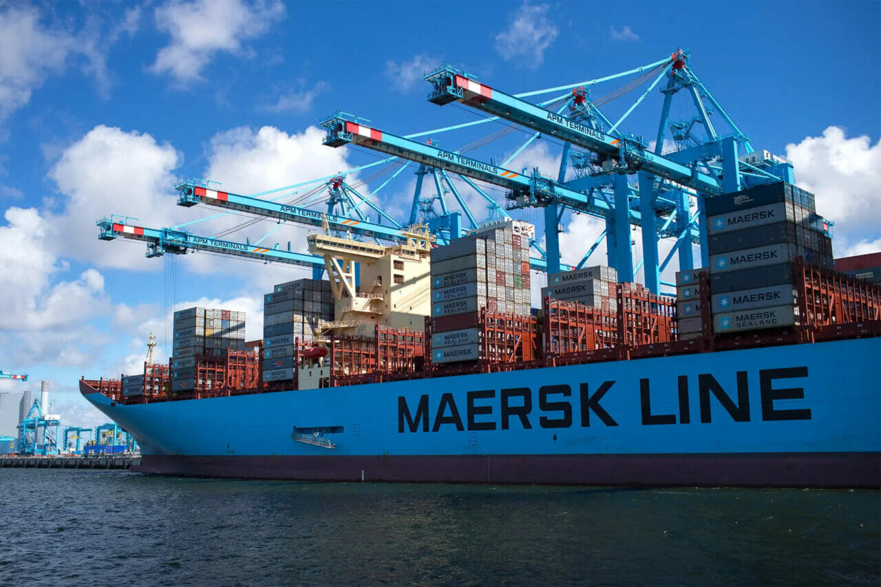 Maersk abre vagas para Auxiliar de Armazém, Motorista de Caminhão com ensino médio completo e várias outras oportunidades no setor marítimo