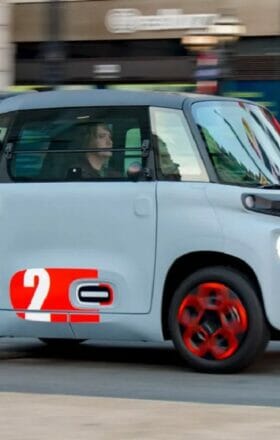 Novo carro elétrico da Citroën que até adolescentes podem dirigir chega ao Brasil com preço competitivo  