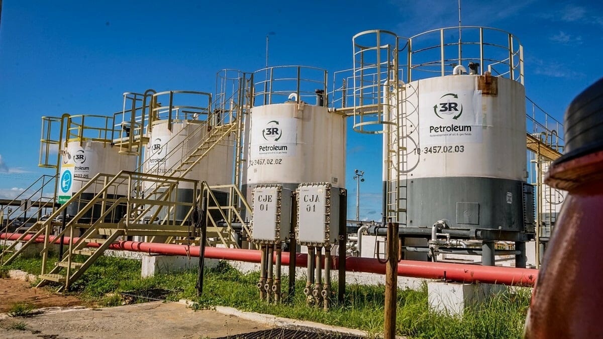 Através da emissão das debêntures incentivadas, a 3R Petroleum não somente assegura financiamento para seus projetos na Bacia Potiguar, mas fortalece seu papel na indústria de petróleo e gás com investimentos nos campos de Macau e Salinas Cristal.