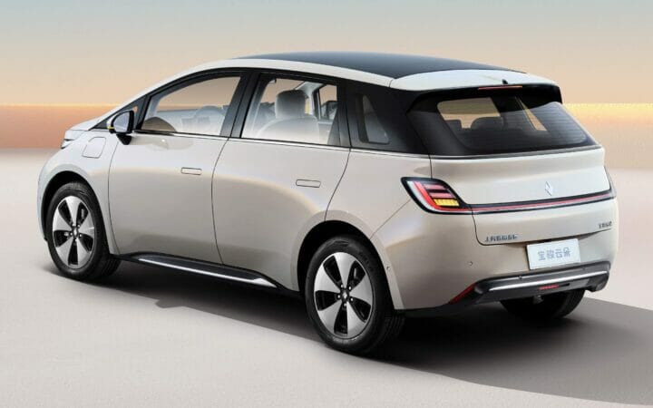 Chevrolet surpreende a concorrência lançando seu primeiro carro elétrico popular a partir de R$ 65 mil 
