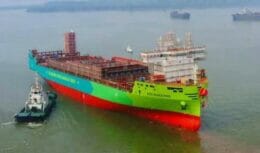 Eco Maestro navio movido a metanol da china e feito pela construção naval asiática