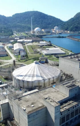 A conclusão do projeto da usina nuclear Angra 3 ainda passará pelo parecer do BNDES. O Governo aguarda a decisão do banco para incluir o empreendimento no PAC.