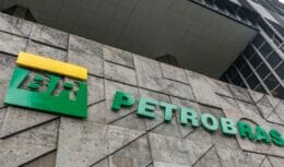 A Petrobras está traçando um plano ambicioso para a exploração da Margem Equatorial e a comercialização do petróleo extraído. No entanto, devido à complexidade das etapas envolvidas, a concretização desse projeto pode demandar um prazo de cinco a oito anos.