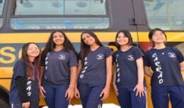 Adolescentes do Paraná convertem óleo de cozinha em combustível e fazem ônibus rodar por 7  dias sem precisar abastecer 