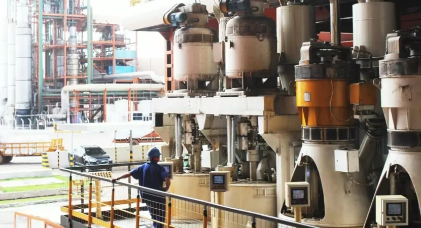 etanol - usina - operador - ensino fundamental - preço técnico - vagas - emprego - engenheiro - Goiás