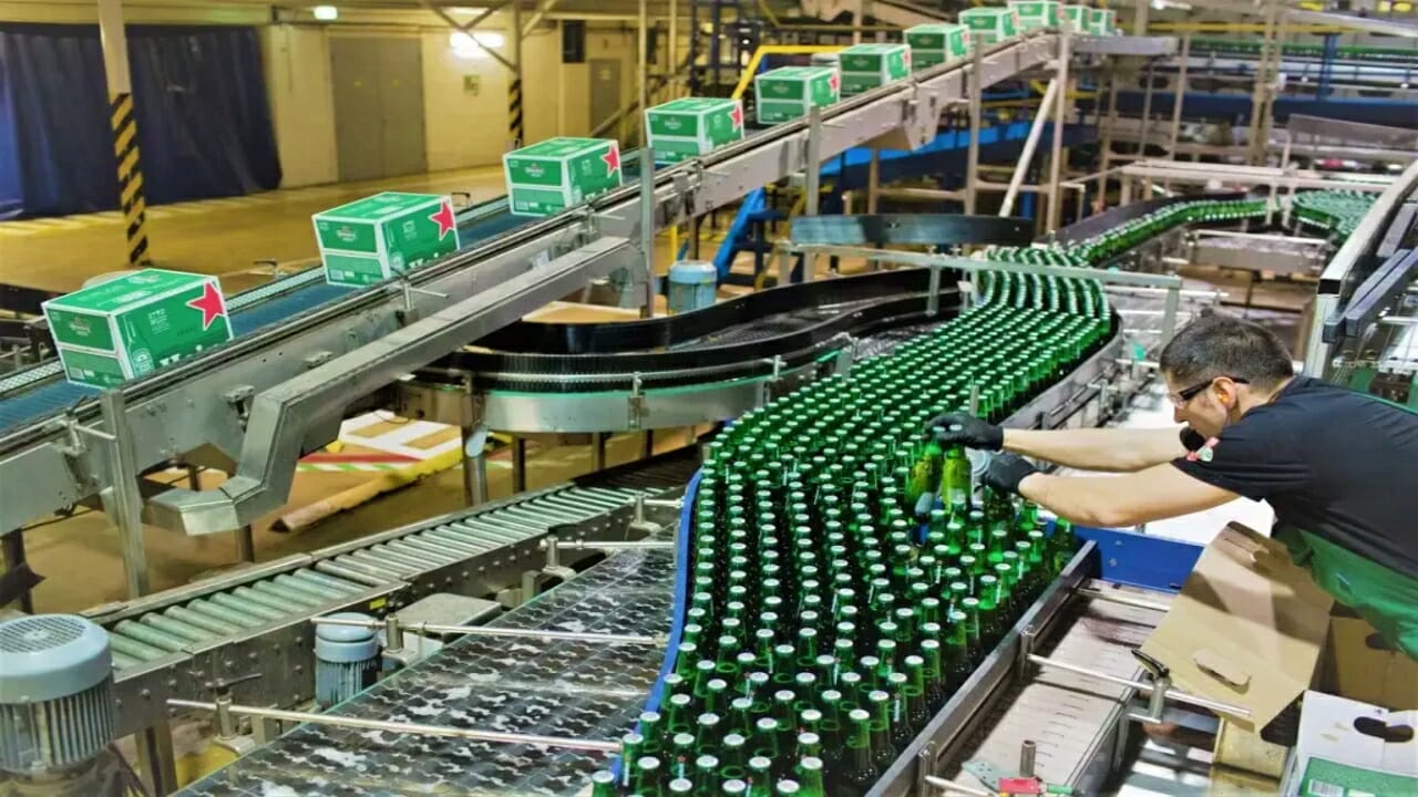 Heineken - coca-cola - MacDonald's - fábrica - cerveja -