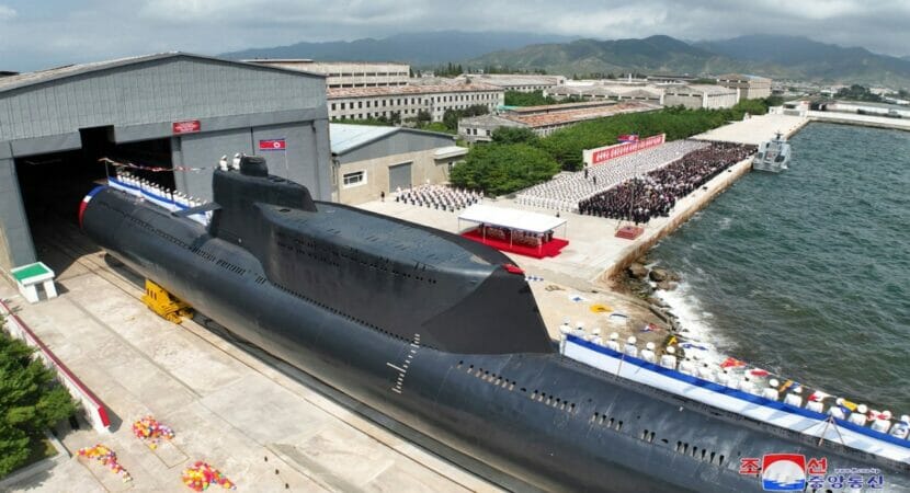 Energia nuclear -ALERTA GLOBAL! Presidente da Coreia do Norte Kim Jong-un impulsiona avanço militar e revela a construção de seu primeiro submarino nuclear tático de ataque; feito histórico deixa EUA e o mundo com preocupações e especulações!