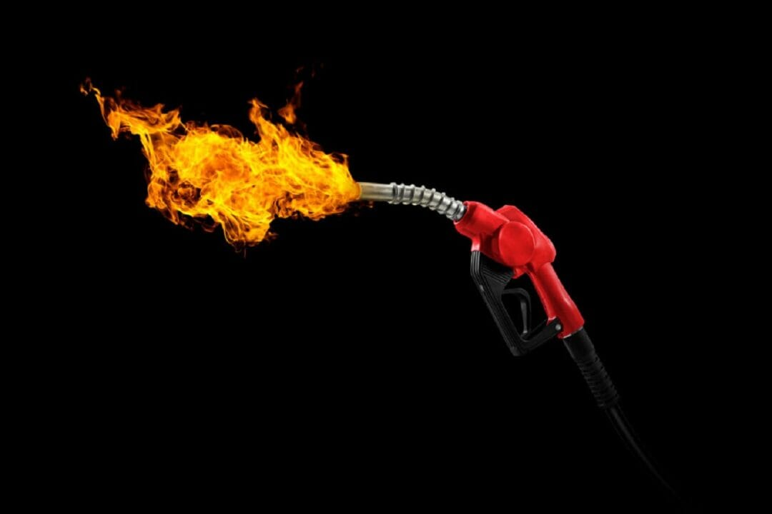 Cientistas desenvolvem combustível liquido inédito que não pega fogo