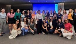 The “Encontro das Divas” is held annually in several Brazilian cities and brings together hundreds of women to discuss topics related to the areas of logistics and Comex.