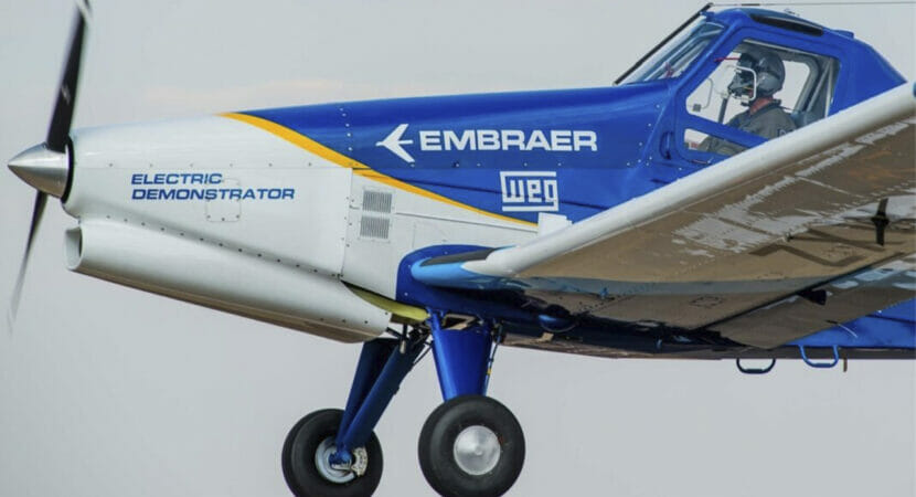 Embraer revelará seu primeiro avião elétrico no congresso de mobilidade SAE Brasil em São Paulo e tem planos de lançar um carro voador elétrico da empresa já em 2026