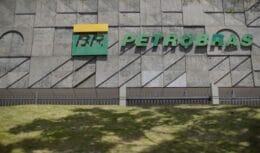 Petrobras (PETR4) alcança marca histórica de processamento de gás natural do pré-sal em setembro