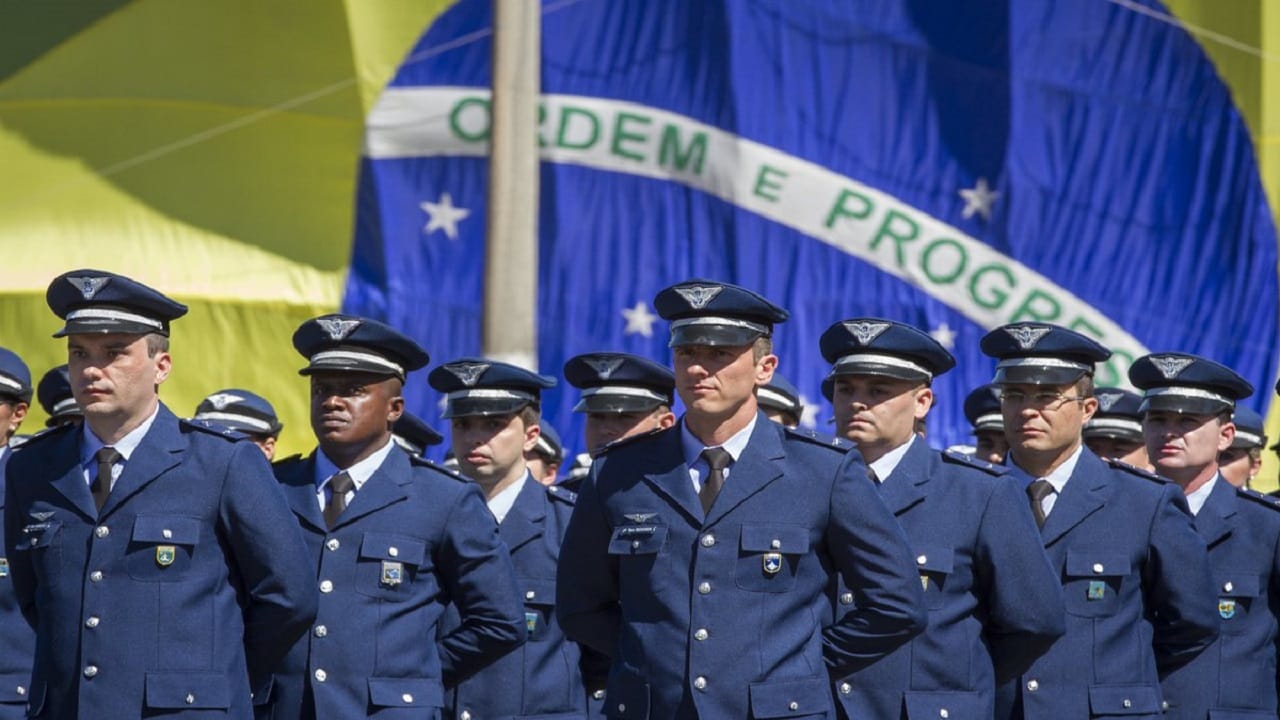 FAB anuncia abertura de 514 vagas para técnicos em novo concurso público – seu talento no alto escalão militar!