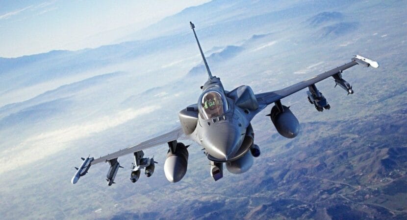 Meio século de inovação, o F-16 mais avançado do mundo começa a ser entregue: a nova era da aviação militar