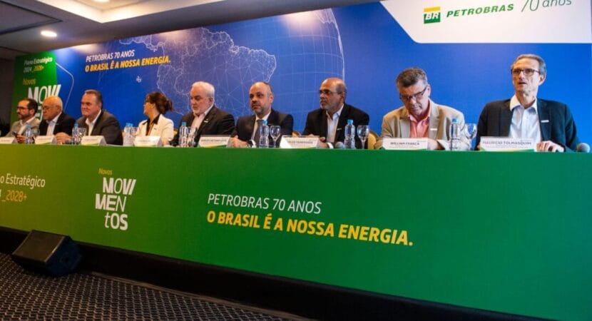 Petrobras, Plano Estratégico, investimentos, CAPEX, empregos, petróleo, gás, transição energética, baixo carbono, diversificação, produção, pré-sal, Refino, eficiência operacional, inovação.