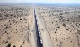 Arábia Saudita e outras nações do Oriente Médio estão investindo em construção de uma imensa ferrovia no deserto
