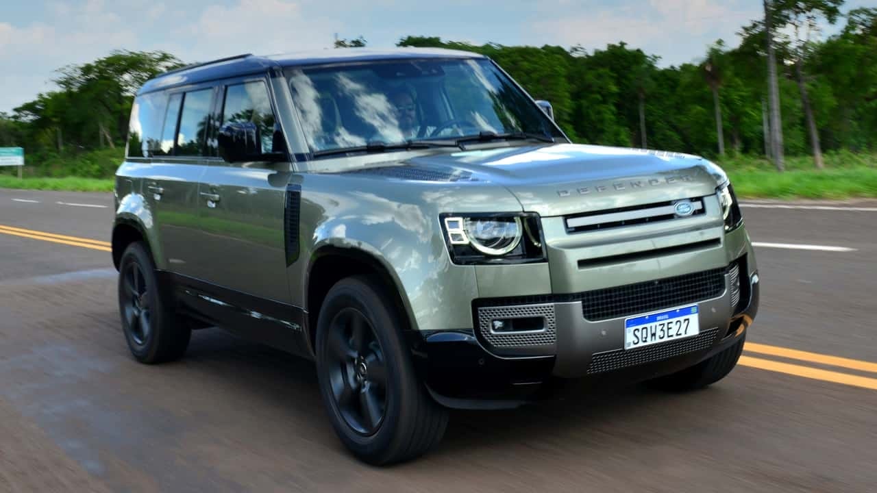 Land Rover redefine luxo e sustentabilidade com o novo defender híbrido no Brasil – 30 km por litro
