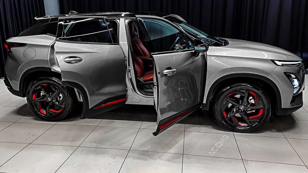 Novo Omoda 5 modelo 2024 da Chery chega em versões turbo e elétrica, marca promete uma revolução no mercado de SUV