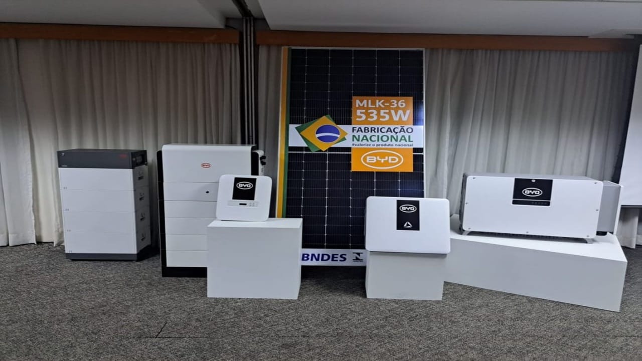 BYD, Carro, elétrico, Painel Solar, promoção