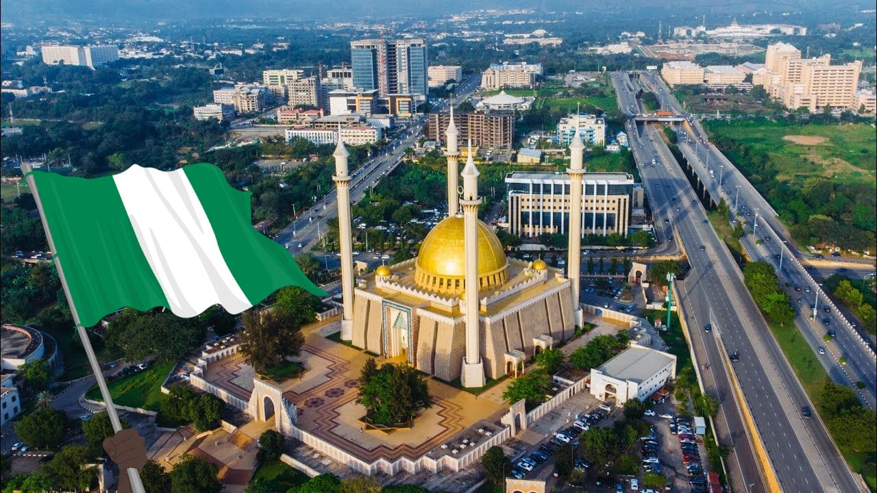 Abuja: um modelo de sucesso em engenharia civil e construção de cidades planejadas